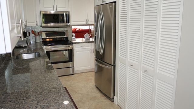 13817 Royal Palm Court B, Delray Beach, FL 33484