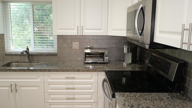 13817 Royal Palm Court B, Delray Beach, FL 33484