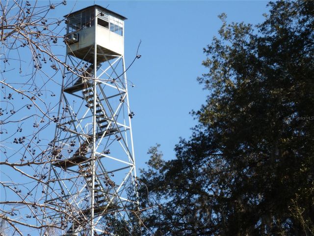 5935 SE 230TH TERRACE, Hawthorne, FL 32640