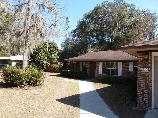 5935 SE 230TH TERRACE, Hawthorne, FL 32640