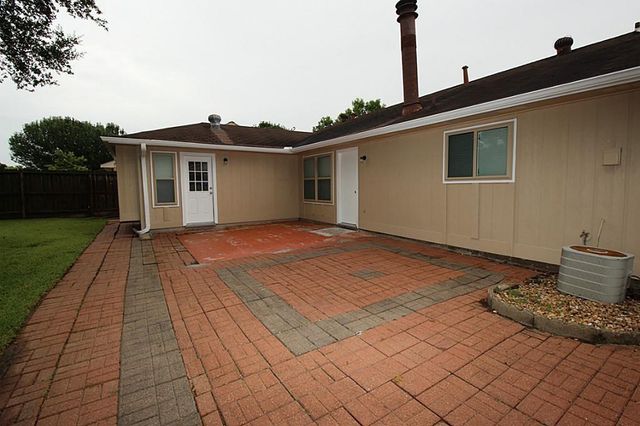 3873 Pecan Circle, La Porte, TX 77571