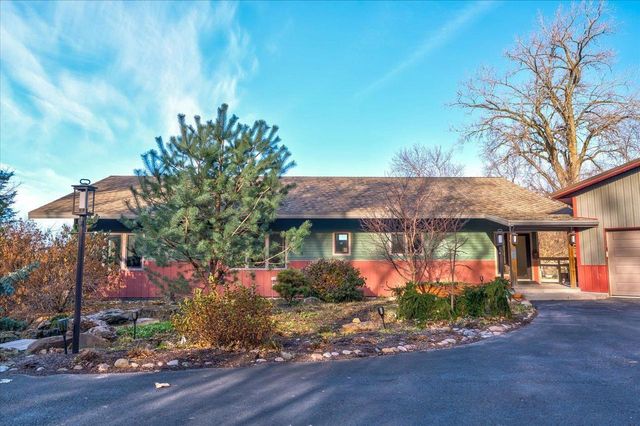 8044 Lueth Road, Sauk City, WI 53583