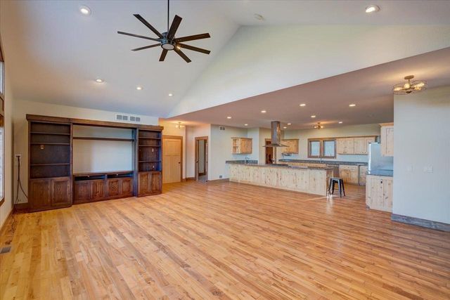 8044 Lueth Road, Sauk City, WI 53583