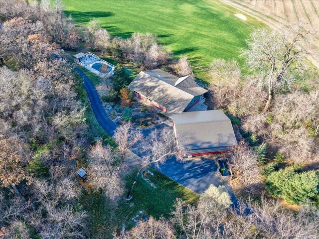 8044 Lueth Road, Sauk City, WI 53583