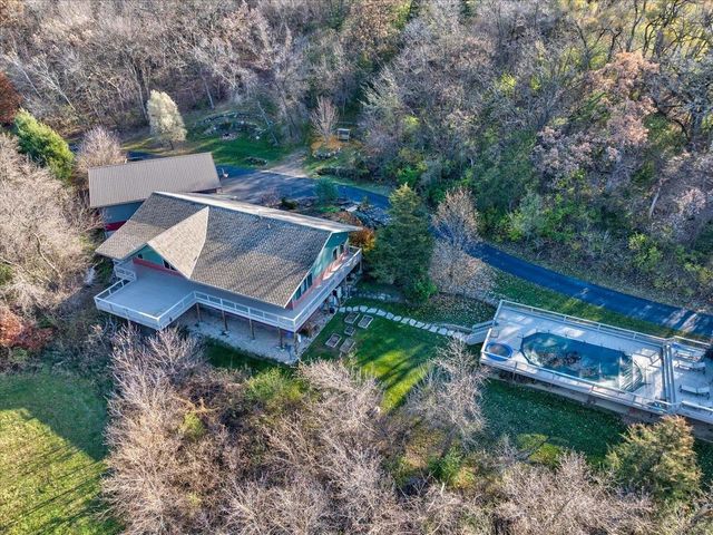 8044 Lueth Road, Sauk City, WI 53583