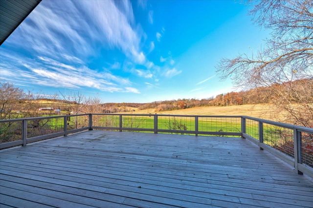 8044 Lueth Road, Sauk City, WI 53583