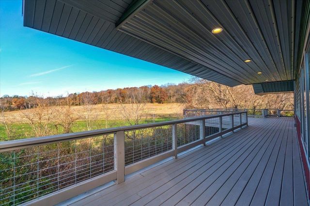 8044 Lueth Road, Sauk City, WI 53583