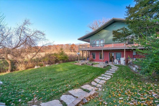 8044 Lueth Road, Sauk City, WI 53583