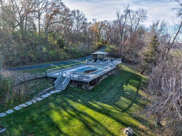 8044 Lueth Road, Sauk City, WI 53583