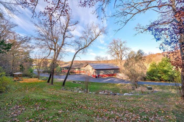 8044 Lueth Road, Sauk City, WI 53583