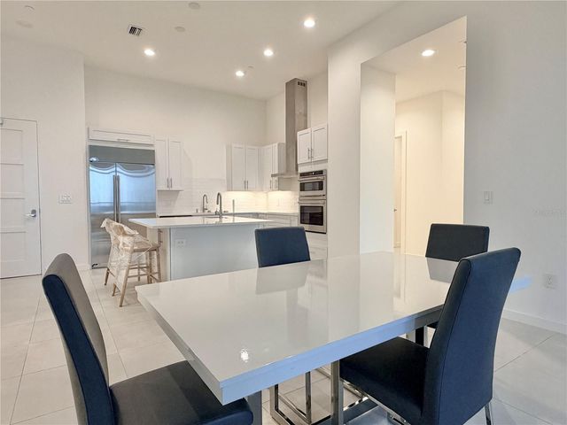 920 N OSCEOLA AVENUE 804, Clearwater, FL 33755