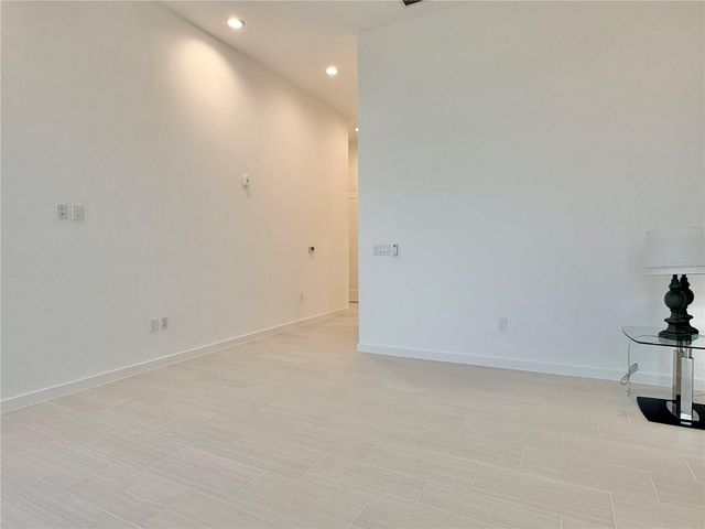 920 N OSCEOLA AVENUE 804, Clearwater, FL 33755