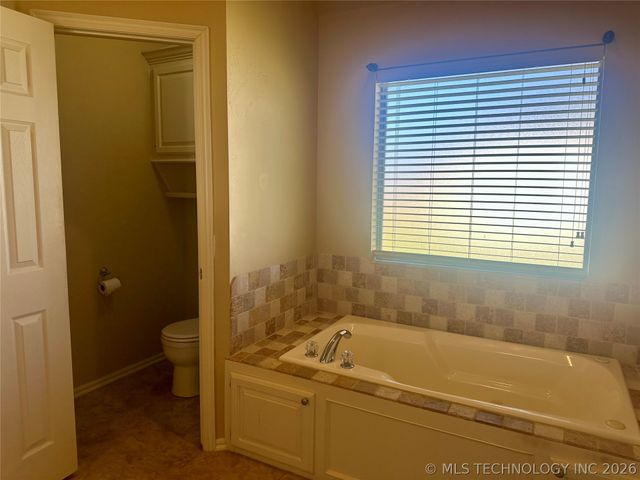 3021 Meagan Avenue, Durant, OK 74701