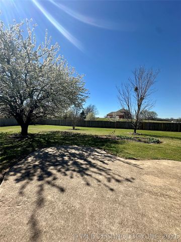 3021 Meagan Avenue, Durant, OK 74701