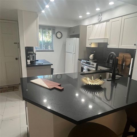 995 LAGUNA DRIVE 506, Venice, FL 34285