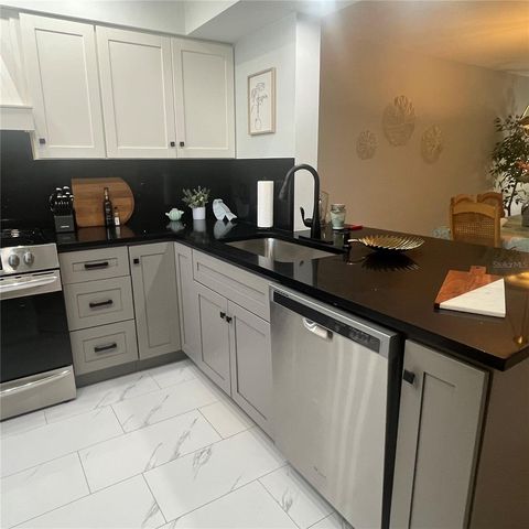 995 LAGUNA DRIVE 506, Venice, FL 34285