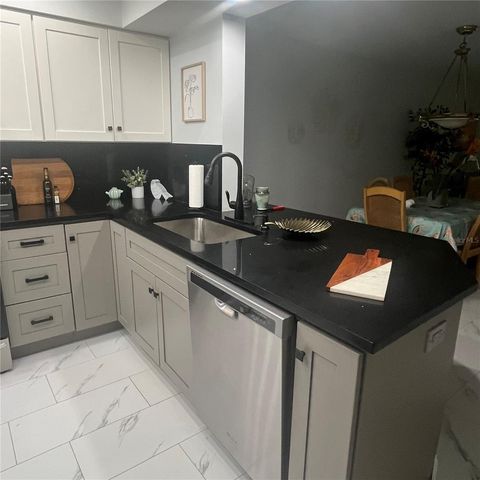 995 LAGUNA DRIVE 506, Venice, FL 34285