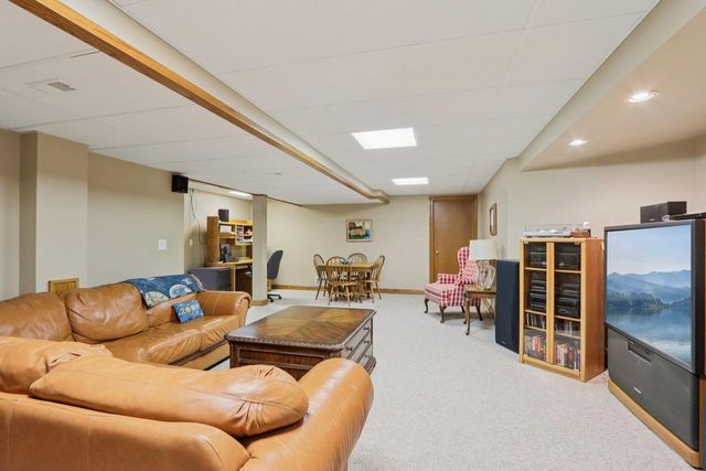 9405 41st AVENUE, Pleasant Prairie, WI 53158