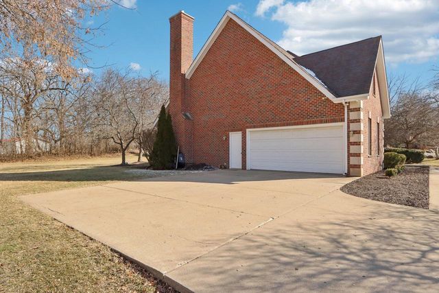 9405 41st AVENUE, Pleasant Prairie, WI 53158