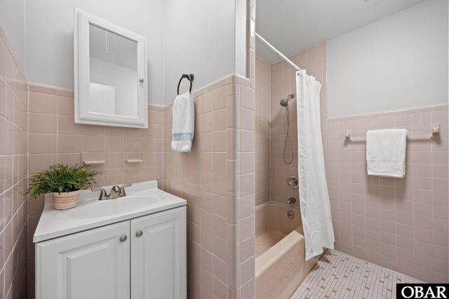 3366 Caratoke Highway, Currituck, NC 27929