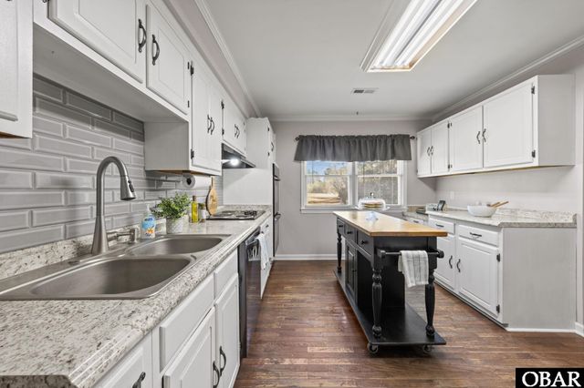 3366 Caratoke Highway, Currituck, NC 27929