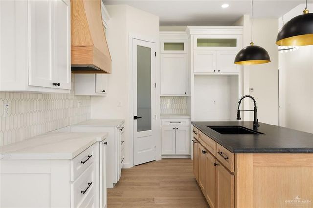 906 Azalea Street, Mission, TX 78572