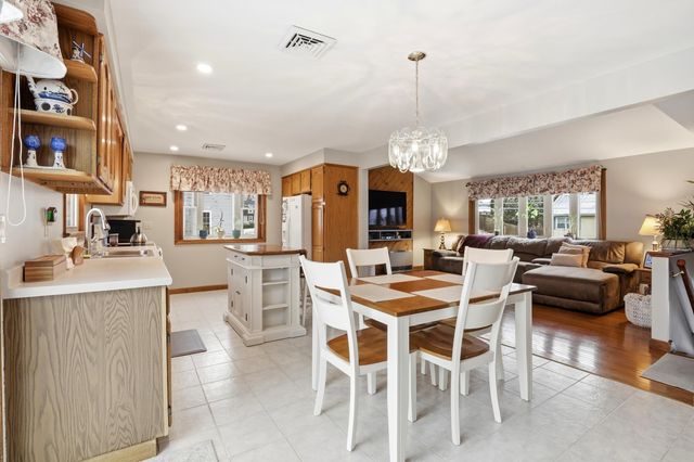 84 S Fremont Street, Manchester, NH 03103