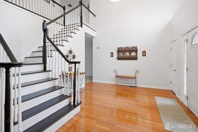 77 Timberhill Drive, Franklin Twsp, NJ 08823