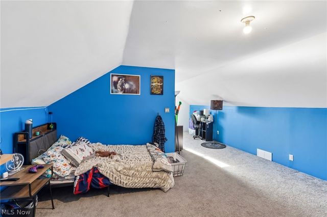 225 24th Street NW, Barberton, OH 44203