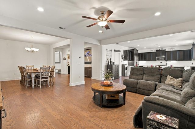 1655 Cady Ln, Ripon, CA 95366