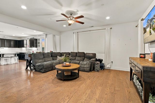 1655 Cady Ln, Ripon, CA 95366