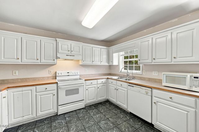 615 N 4th Street, Mebane, NC 27302