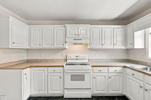 615 N 4th Street, Mebane, NC 27302
