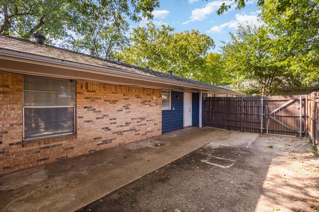 706 Palm Avenue, Duncanville, TX 75116