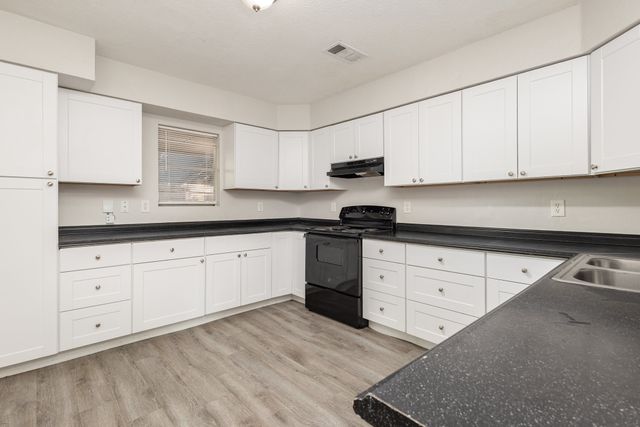 706 Palm Avenue, Duncanville, TX 75116