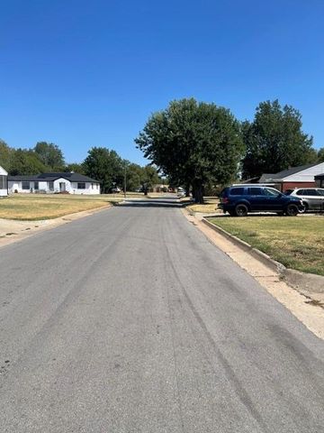 1224 N Campbell Road, Oklahoma City, OK 73111