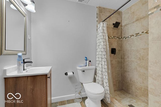 387 Pleasantview Boulevard, Greenwood, IN 46142