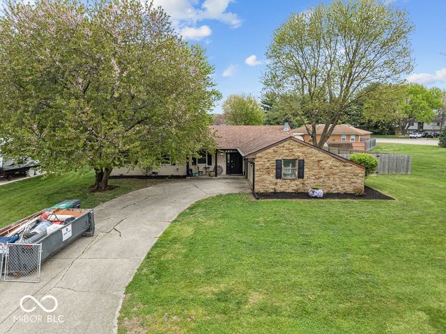 387 Pleasantview Boulevard, Greenwood, IN 46142
