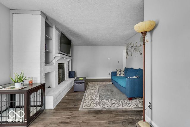 387 Pleasantview Boulevard, Greenwood, IN 46142