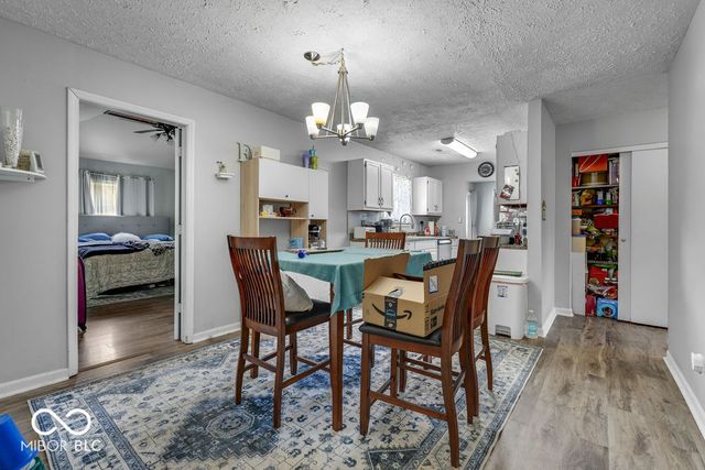 387 Pleasantview Boulevard, Greenwood, IN 46142