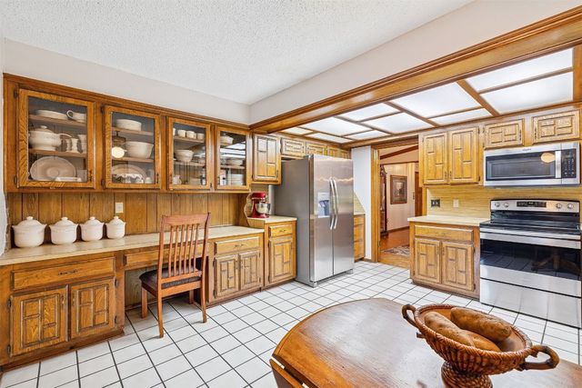 2408 Shady Tree Lane, Edmond, OK 73013