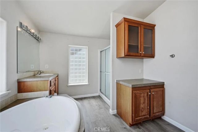 2860 Spring Valley Road, Clearlake Oaks, CA 95423