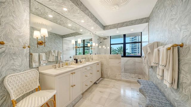 1241 GULF OF MEXICO DRIVE 408, Longboat Key, FL 34228