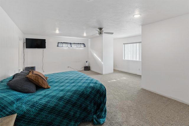 2468 TOPEKA DRIVE, North Pole, AK 99705