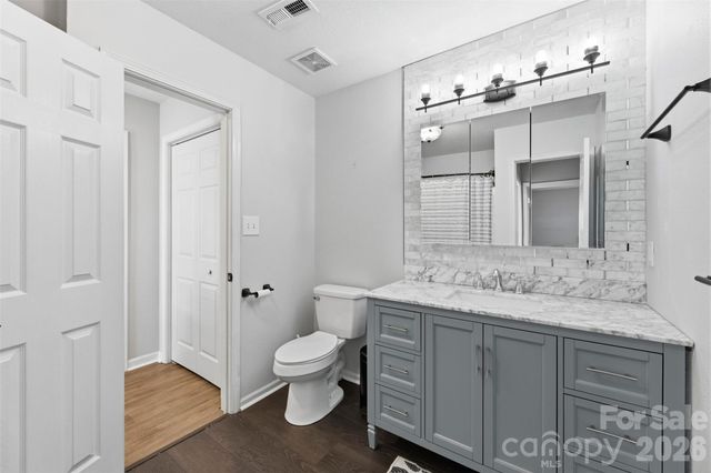 3924 Mohawk Court, Charlotte, NC 28215