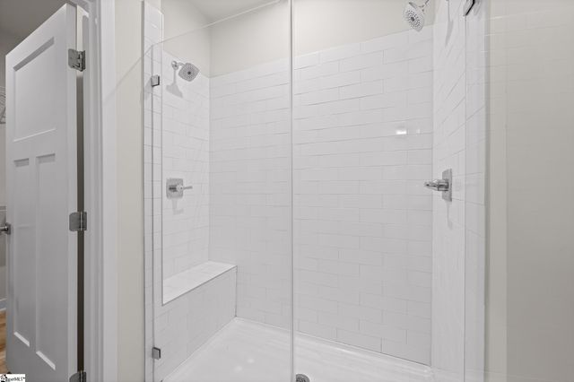 61 Moss Hollow Way, Simpsonville, SC 29680