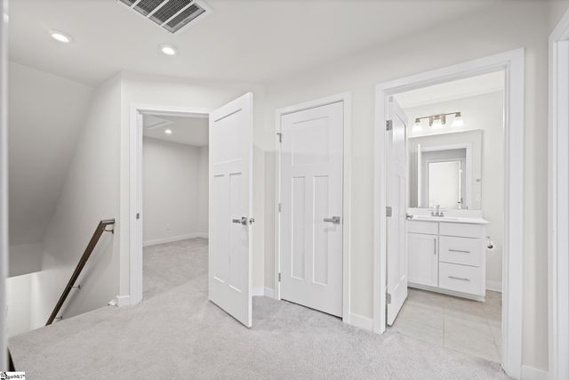 61 Moss Hollow Way, Simpsonville, SC 29680