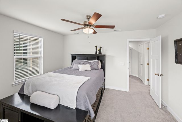 61 Moss Hollow Way, Simpsonville, SC 29680