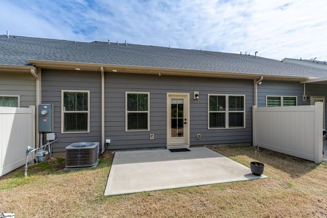 61 Moss Hollow Way, Simpsonville, SC 29680