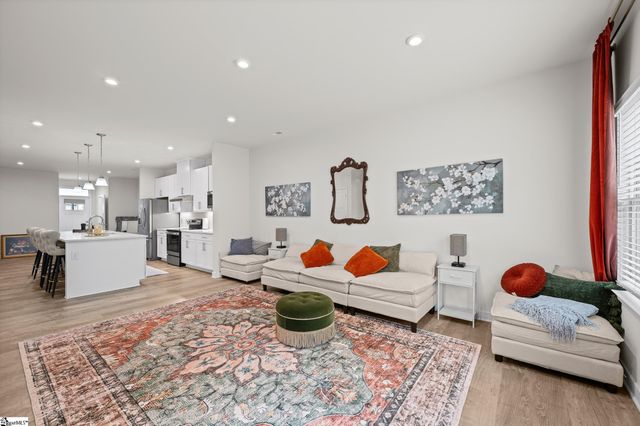 61 Moss Hollow Way, Simpsonville, SC 29680